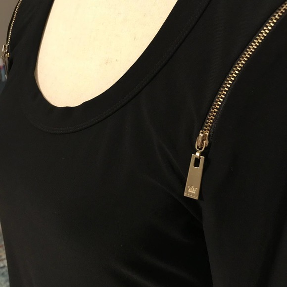 Chaus New York Black Tunic, Longer on Sides, Zipper on Shoulder, Size S - Picture 3 of 6